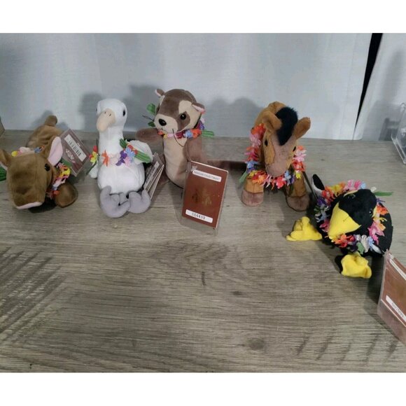 Hawaiian Collectibles Vintage Stuffed Animal Lot Of‎ 5 New With Tags - Picture 1 of 8